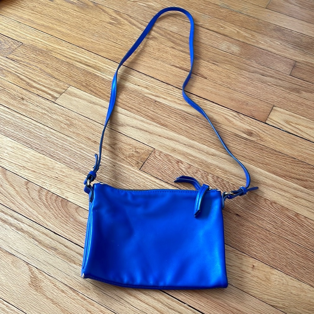 Forever 21 cross body bag